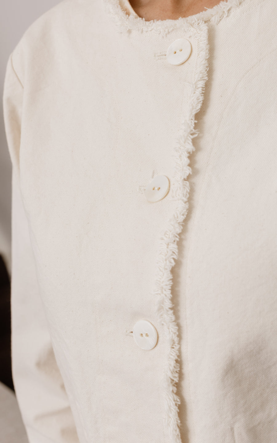 ז'קט אדם - אבן