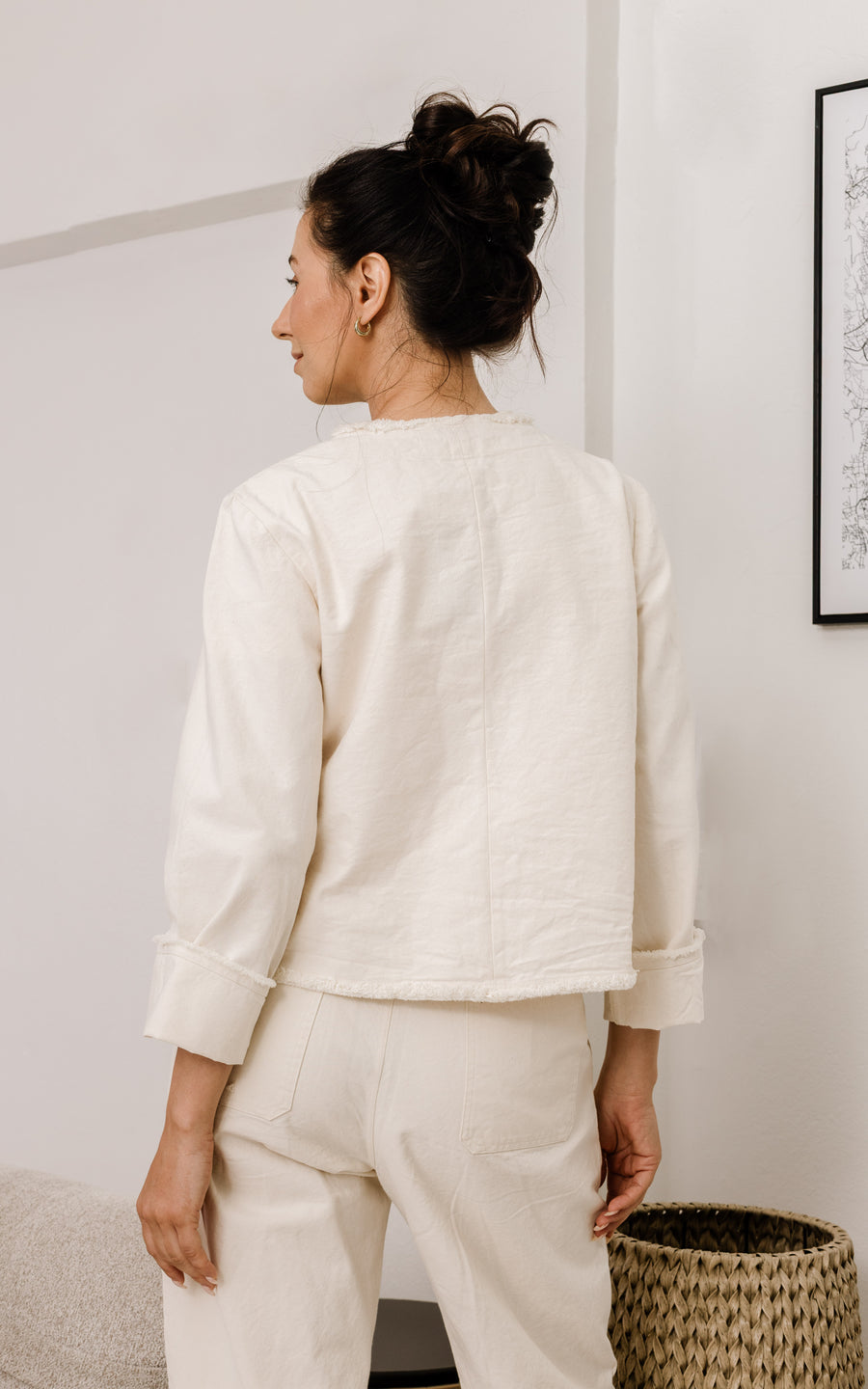 ז'קט אדם - אבן