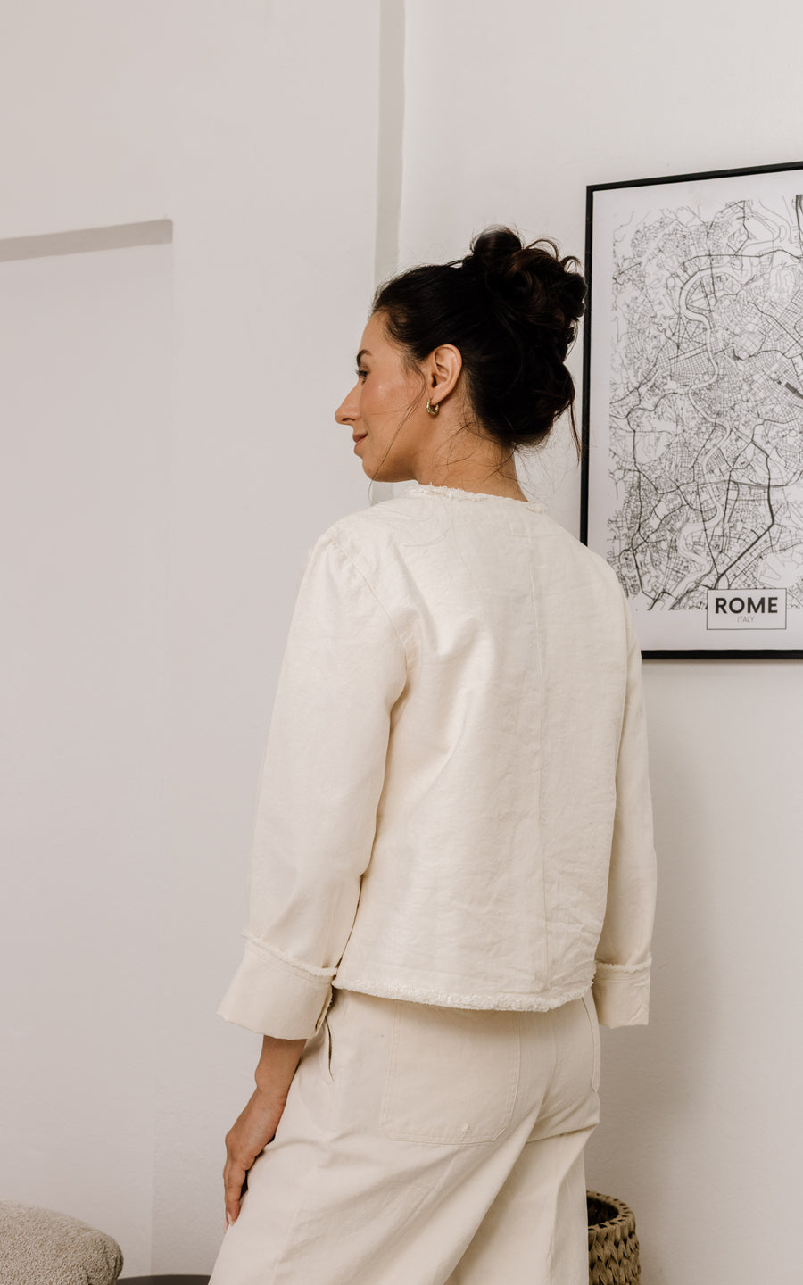 ז'קט אדם - אבן