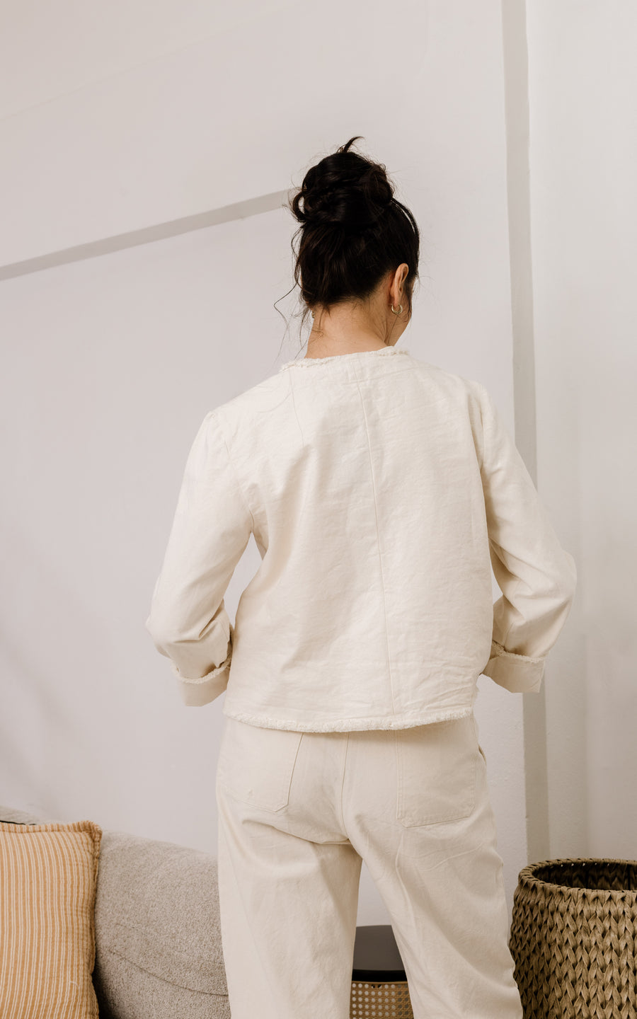 ז'קט אדם - אבן