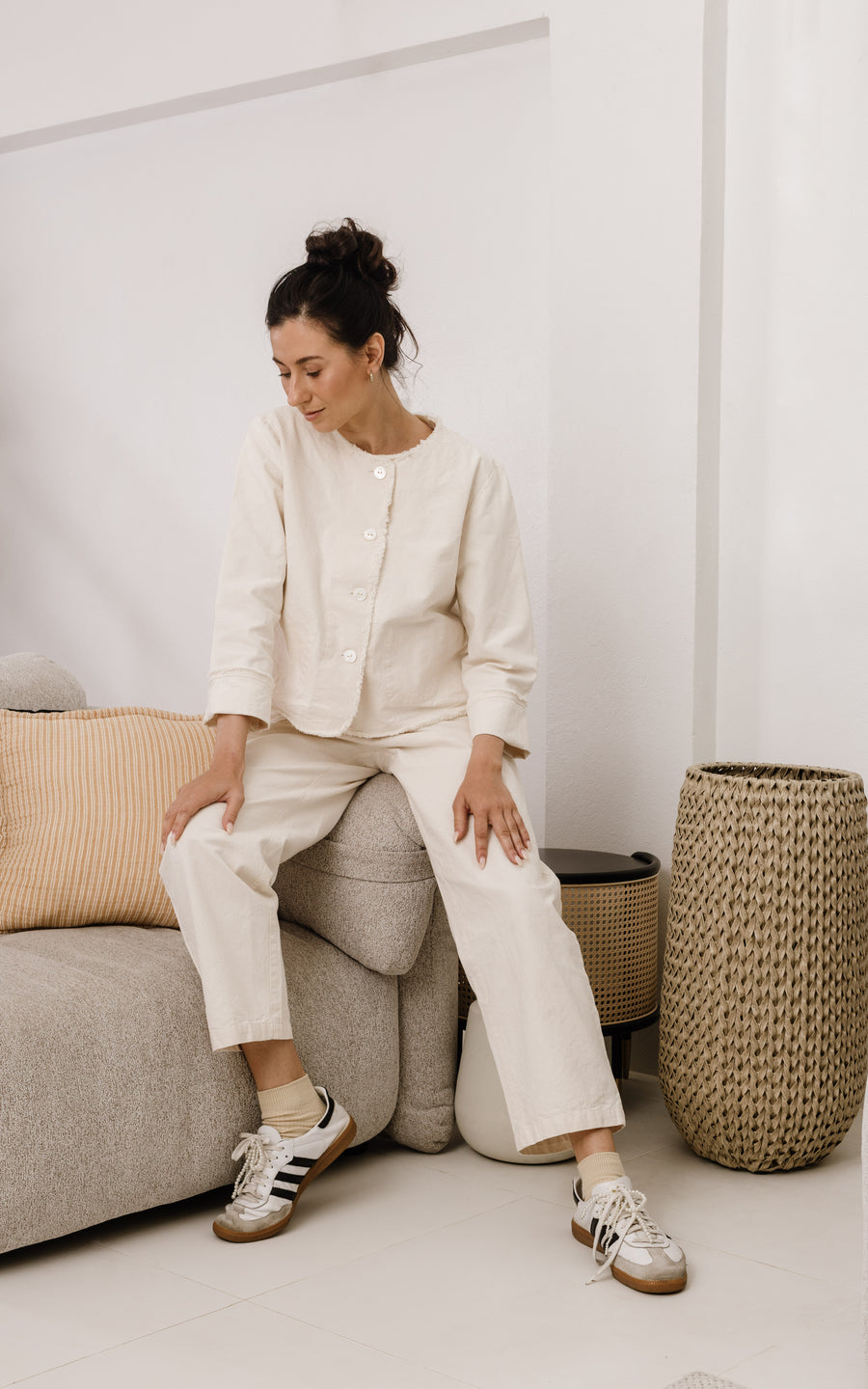 ז'קט אדם - אבן